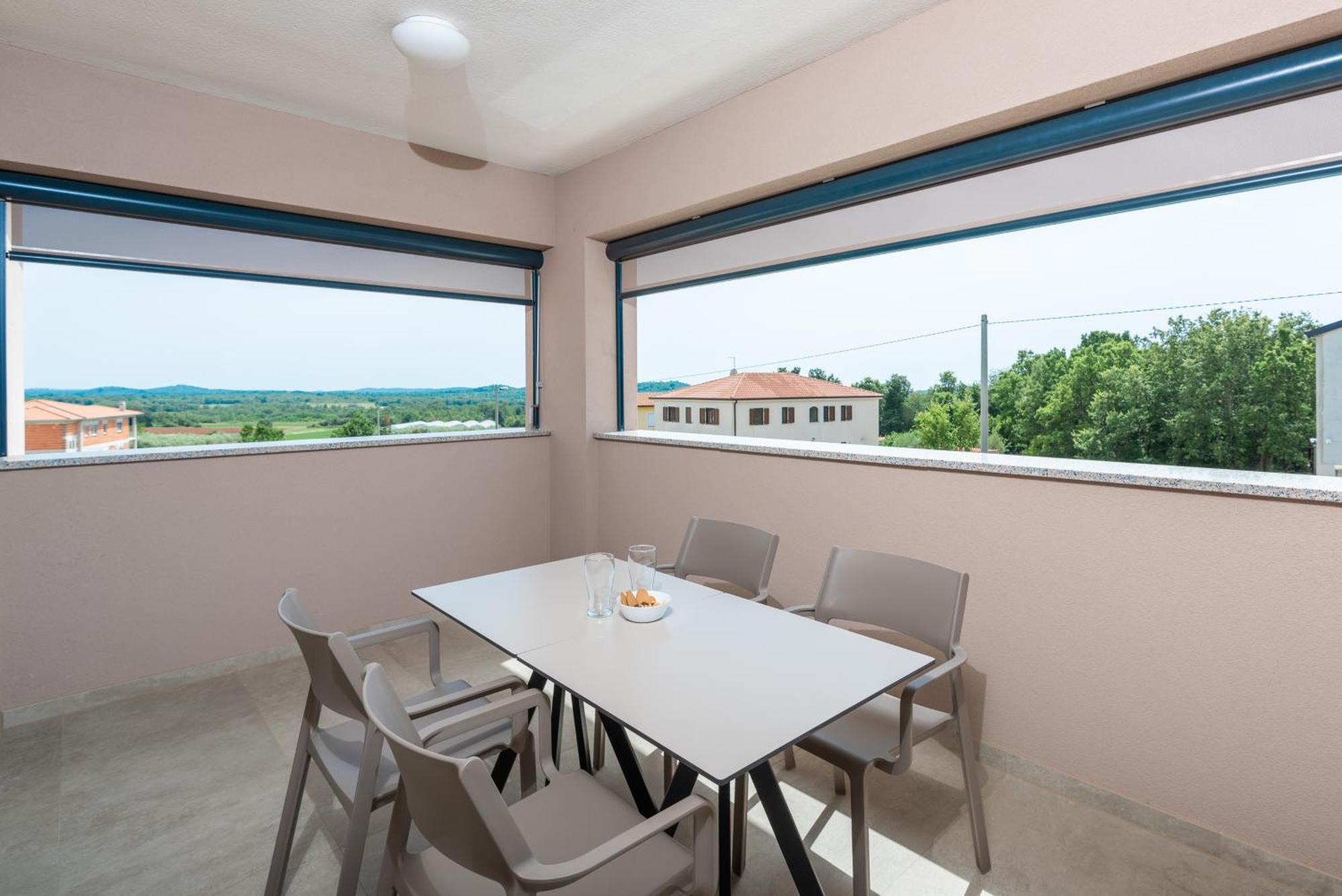 Karina, - Porec Kadumi